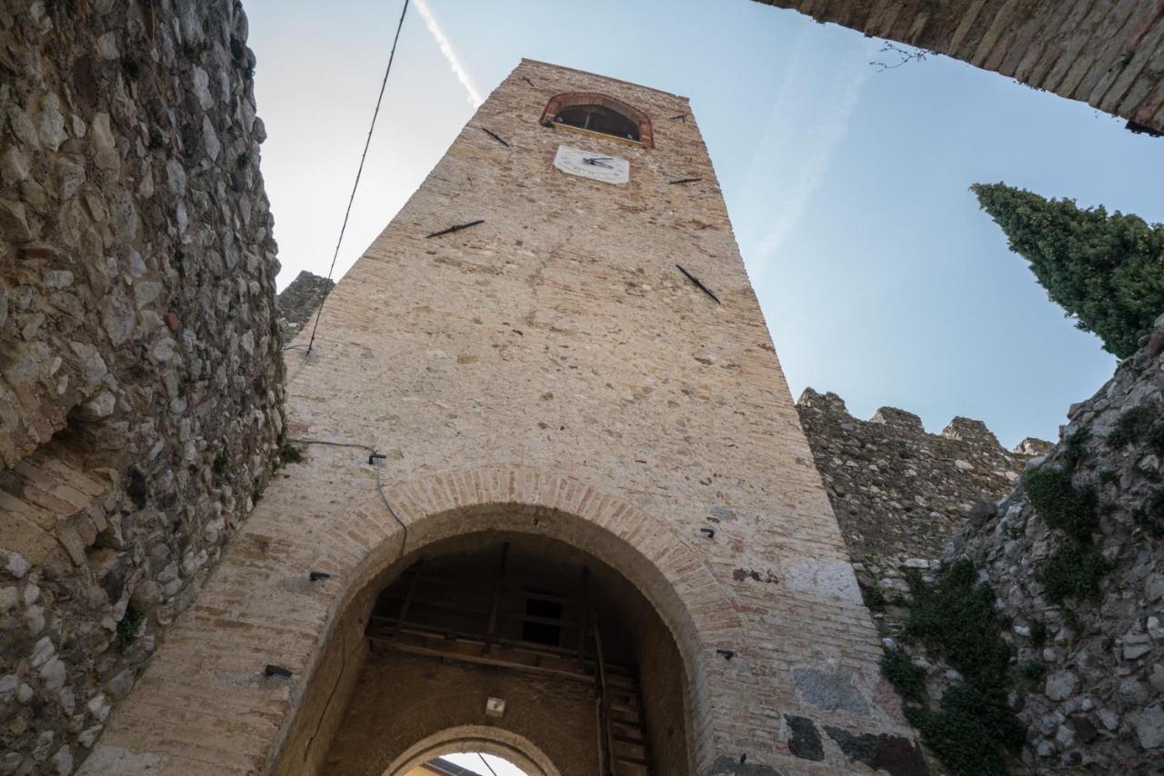 Gardappartamenti Castle Bell Moniga del Garda Dış mekan fotoğraf